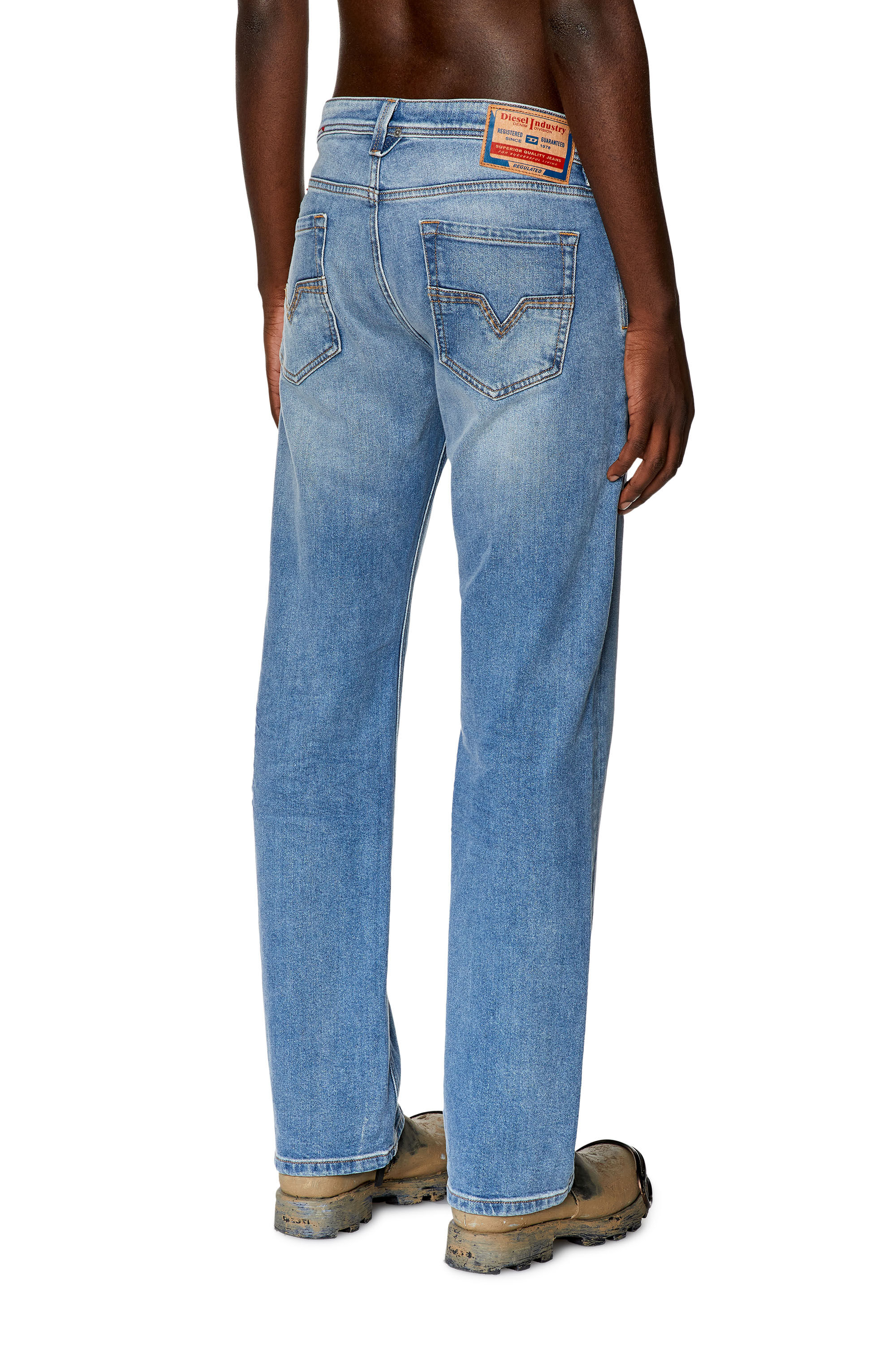 Diesel - Straight Jeans 1985 Larkee 0ENAS, Light Blue - Image 4