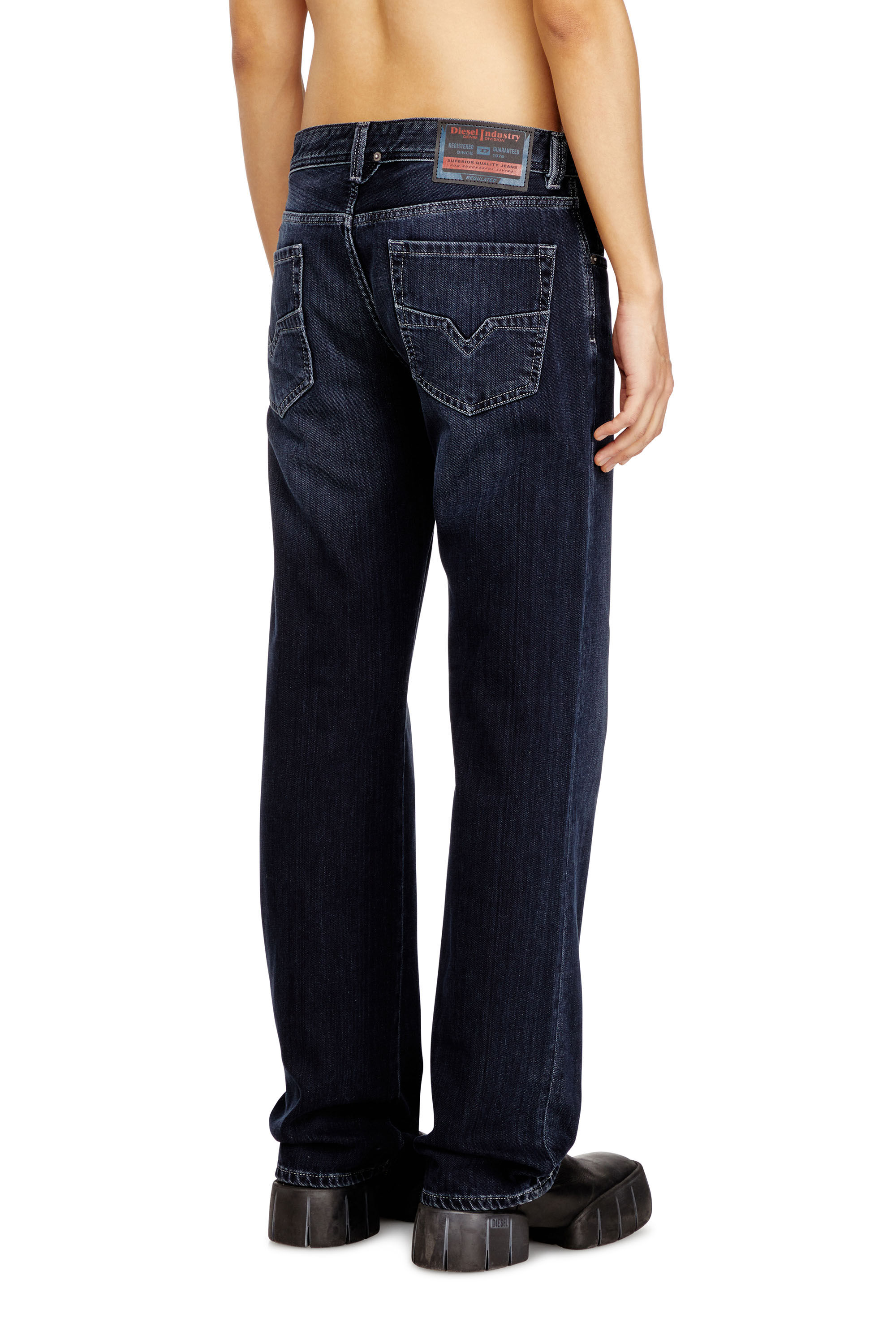 Diesel - Man's Regular Jeans 1985 Larkee 09Q19, Dark Blue - 4