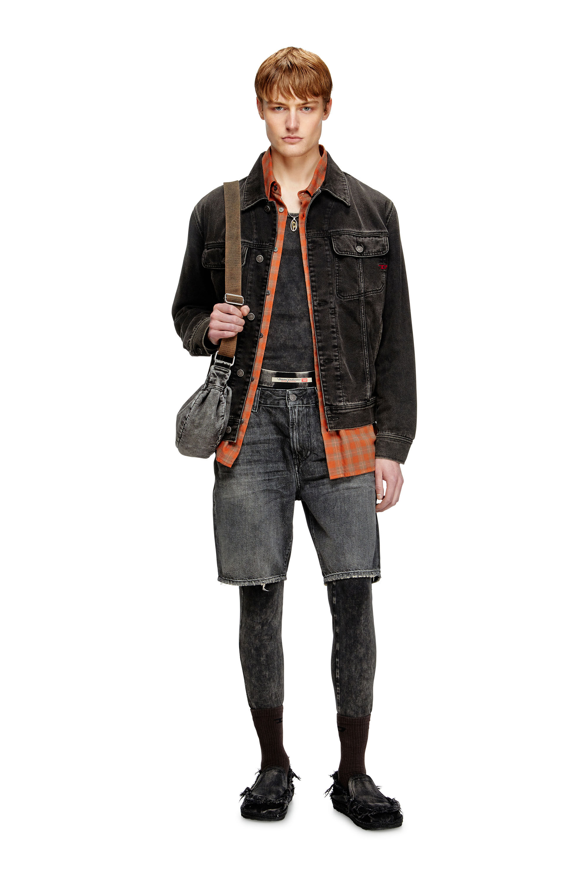Diesel - D-FIN, Man's Slim denim shorts in Black - 1