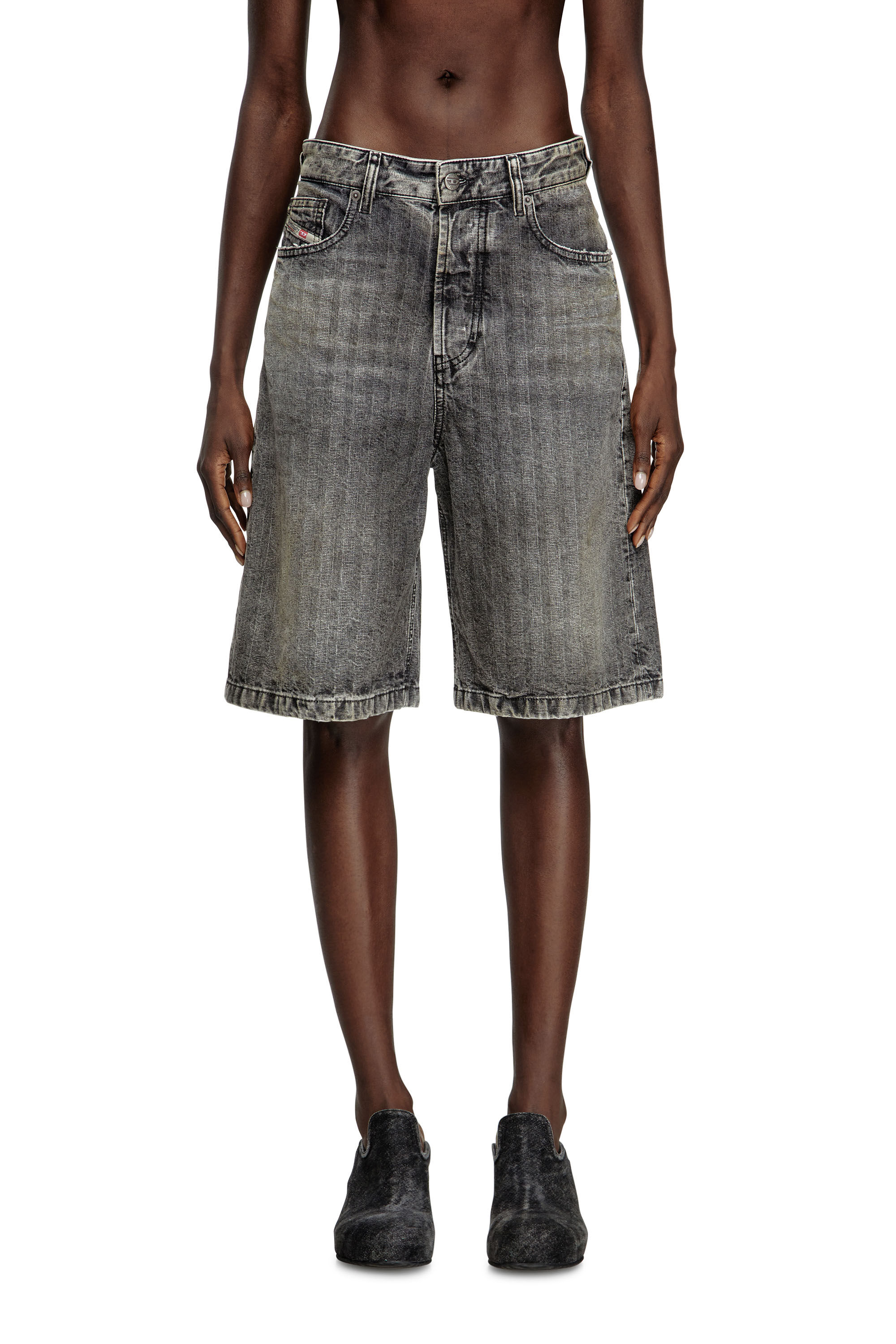 Diesel - DE-SIRE-SHORT, Woman's Shorts in herringbone denim in Light Grey - 3