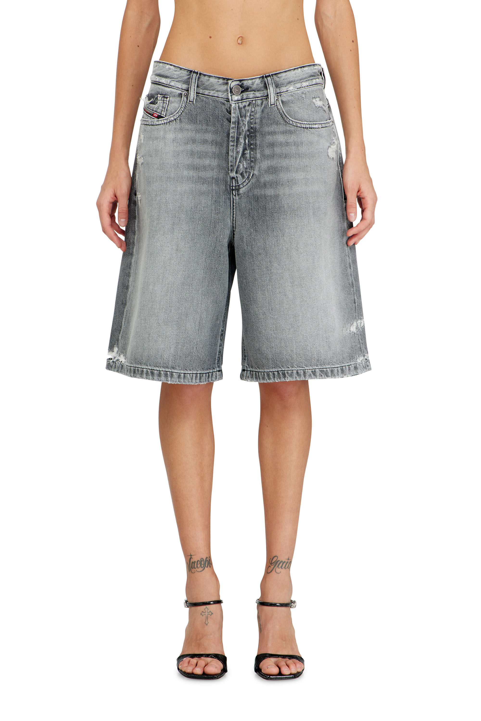 Diesel - DE-SIRE-SHORT, Woman's Denim shorts with frayed hems in Grey - 3