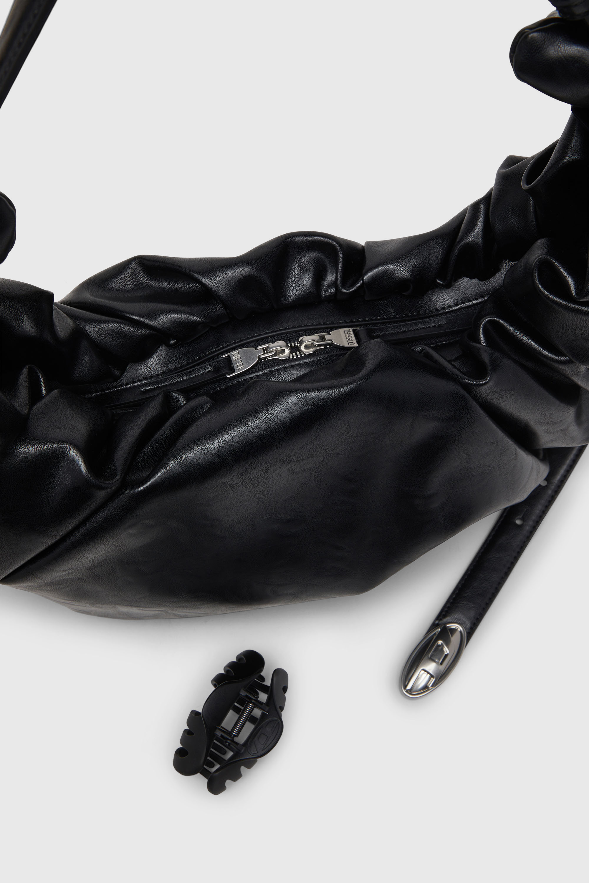 Diesel - GRAB-D HOBO L, Woman's Grab-D-Large scrunched hobo bag in Black - 6