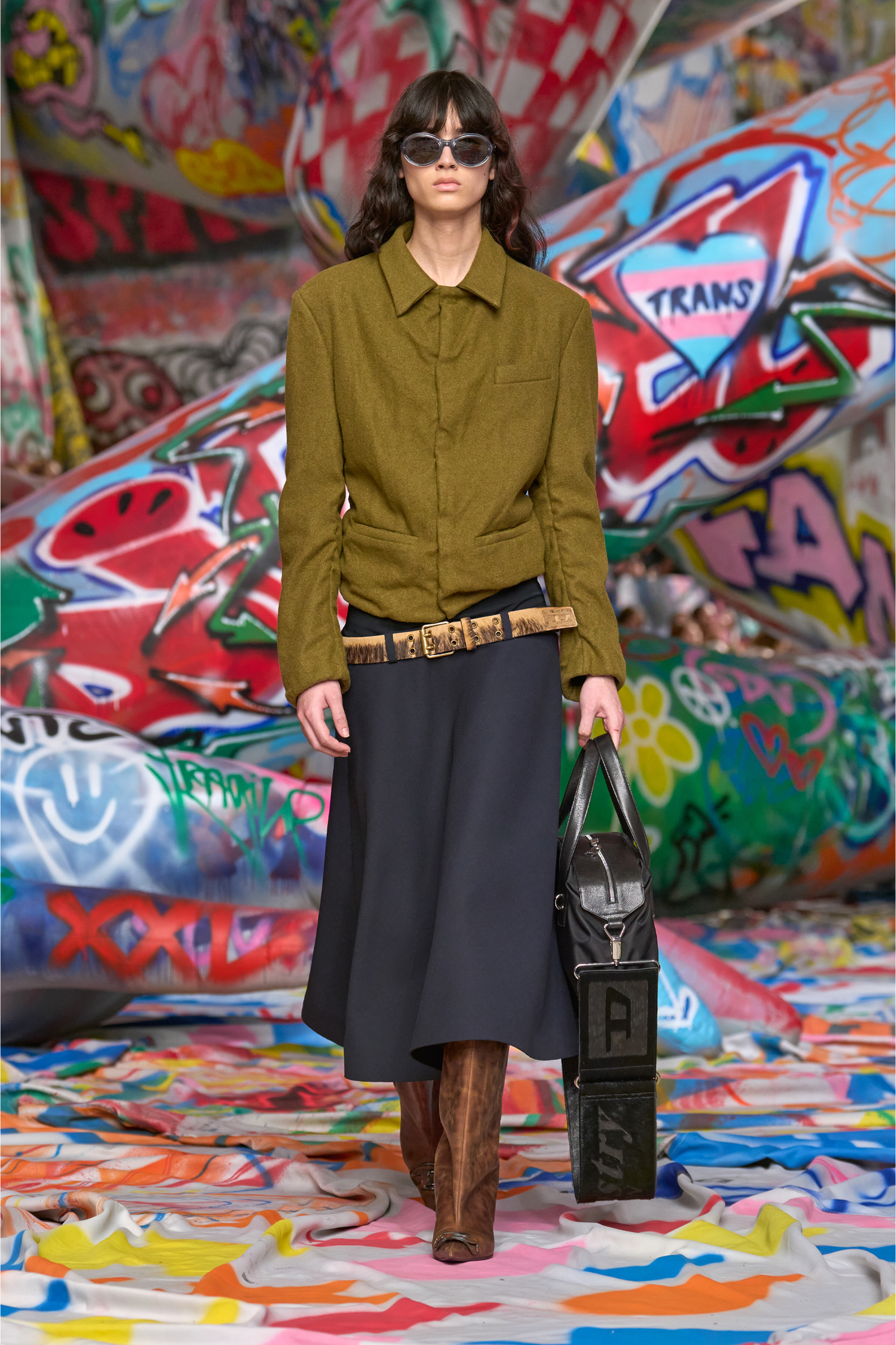 Diesel - D-VENUS 40 KB TUBE, Woman's D-Venus-Knee-high boots in oiled leather in Brown - 6