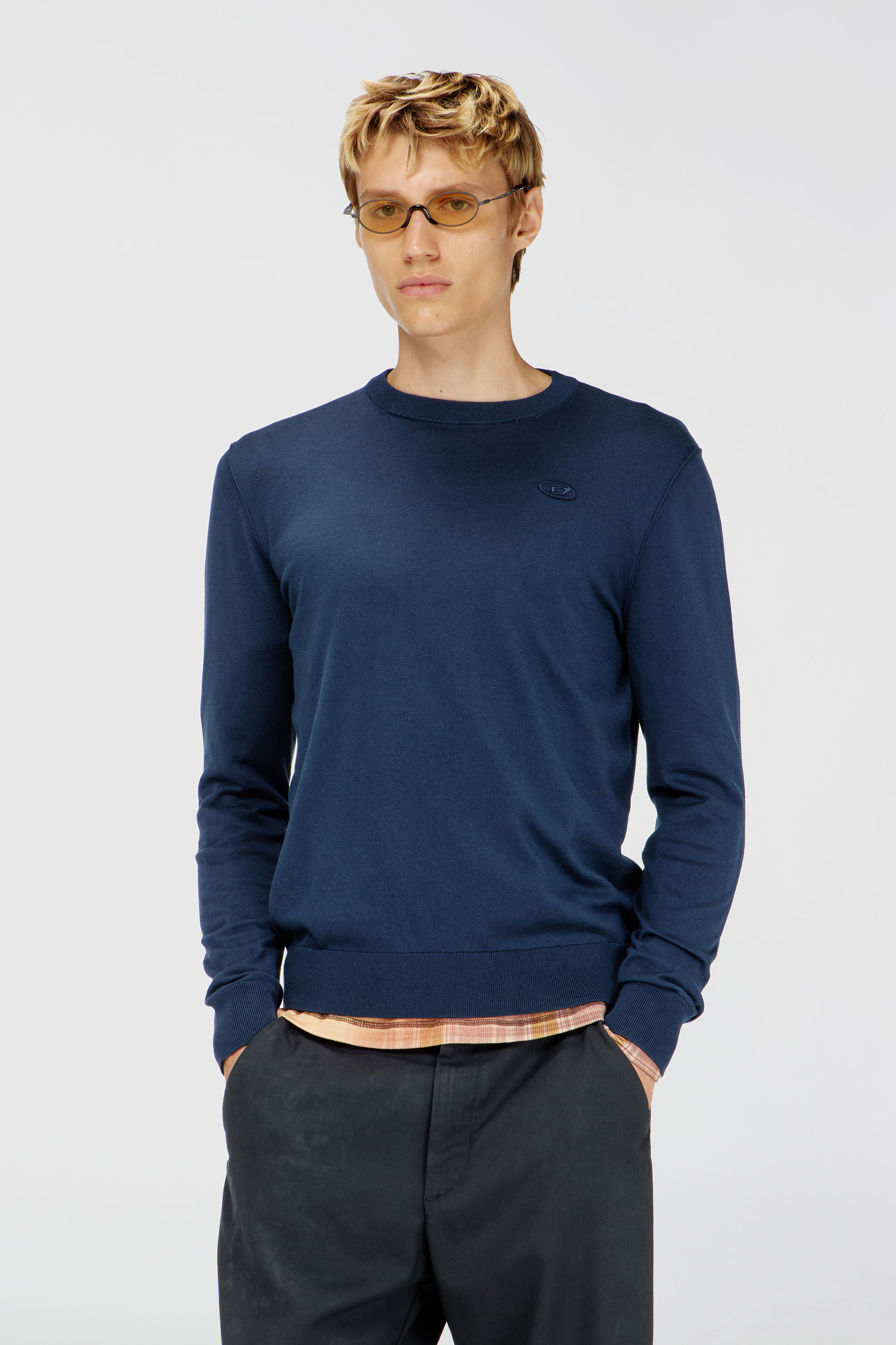 Diesel - K-FREEX-TAG-T92, Man's Cotton knitwear with tonal logo in Blue - 3