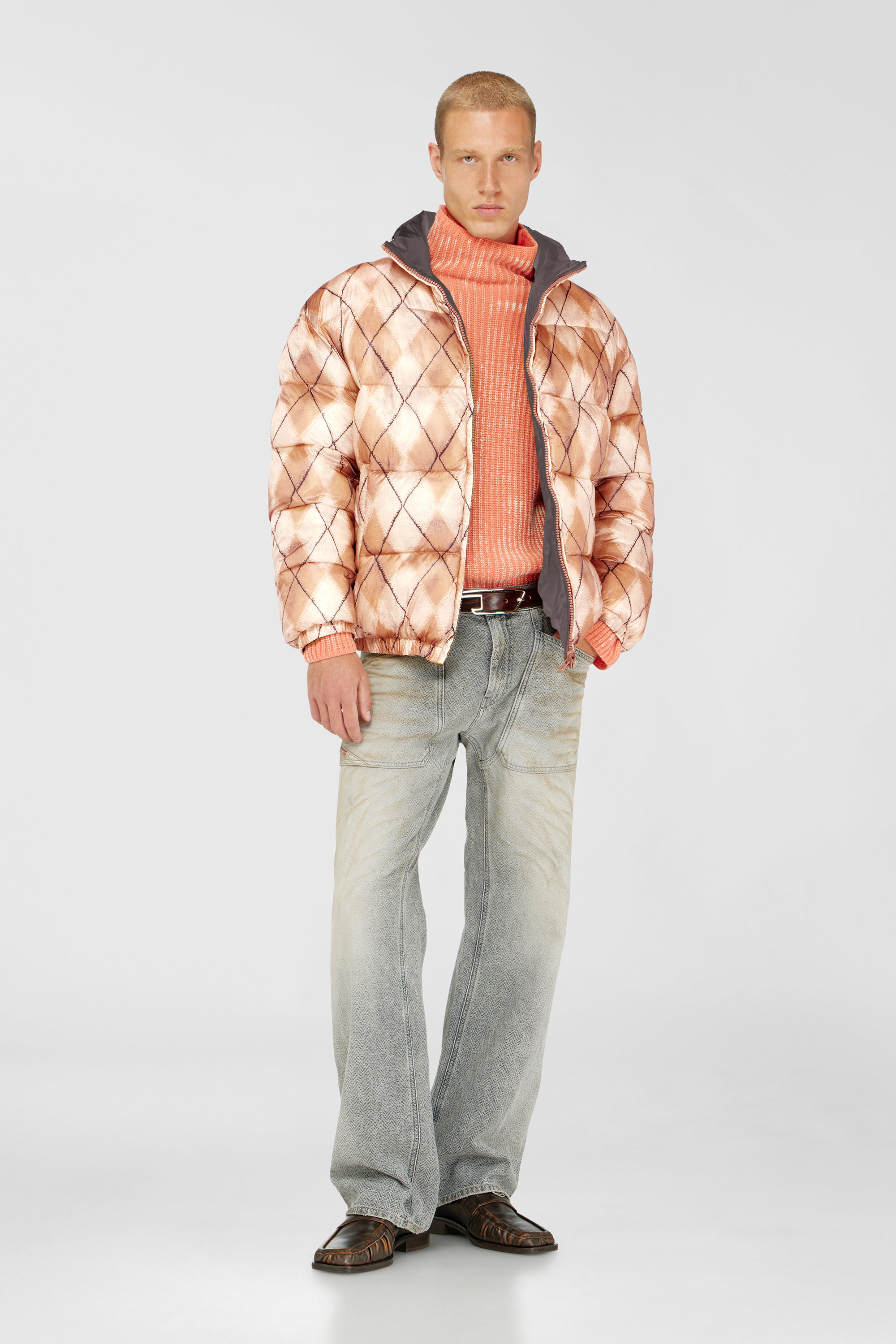 Diesel - W-BOURB-DLCK, Man's Reversible puffer jacket with argyle print in Beige/Grey - 2