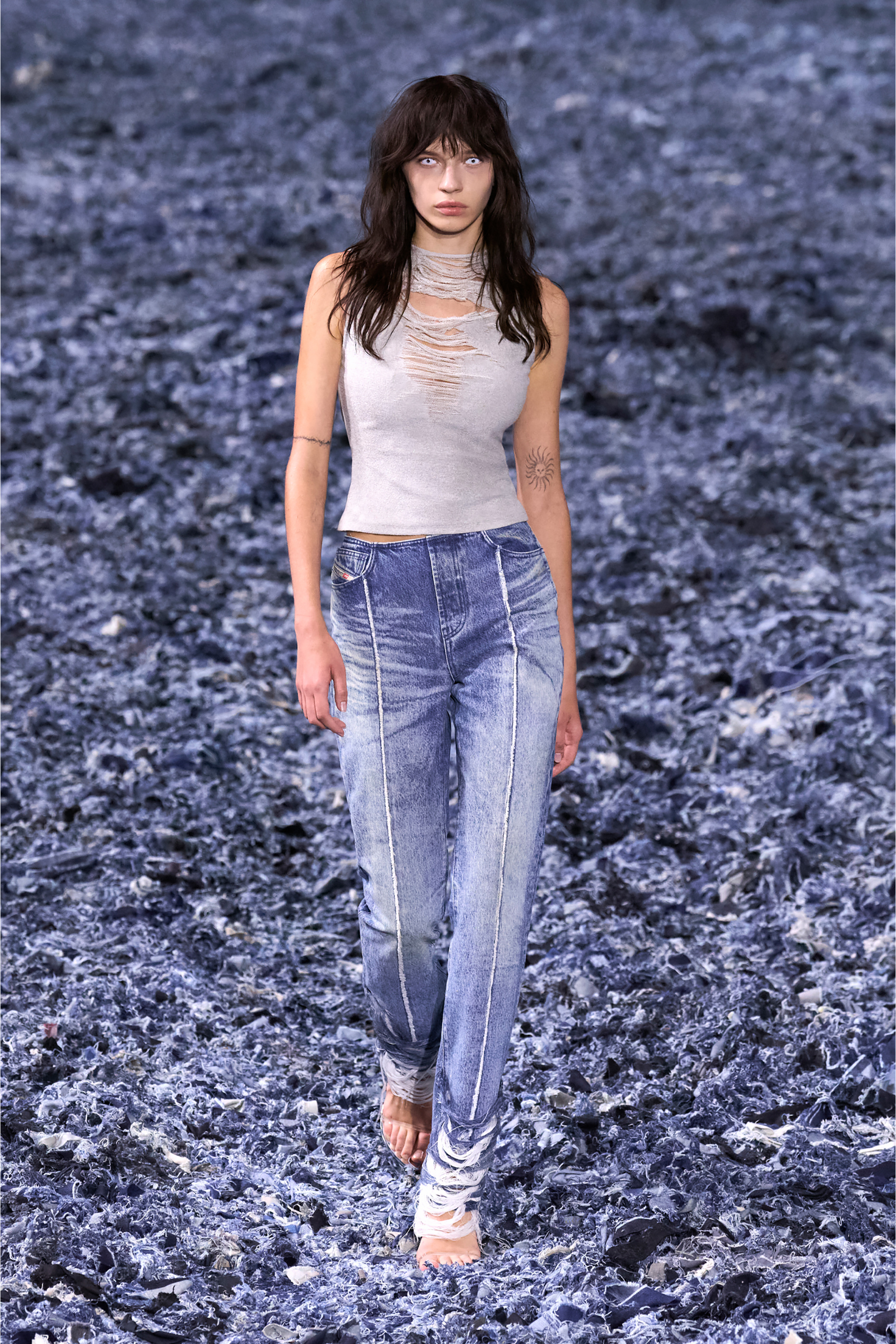 Diesel - Woman's Bootcut Jeans D-Ginna 0CMBM, Medium blue - 5