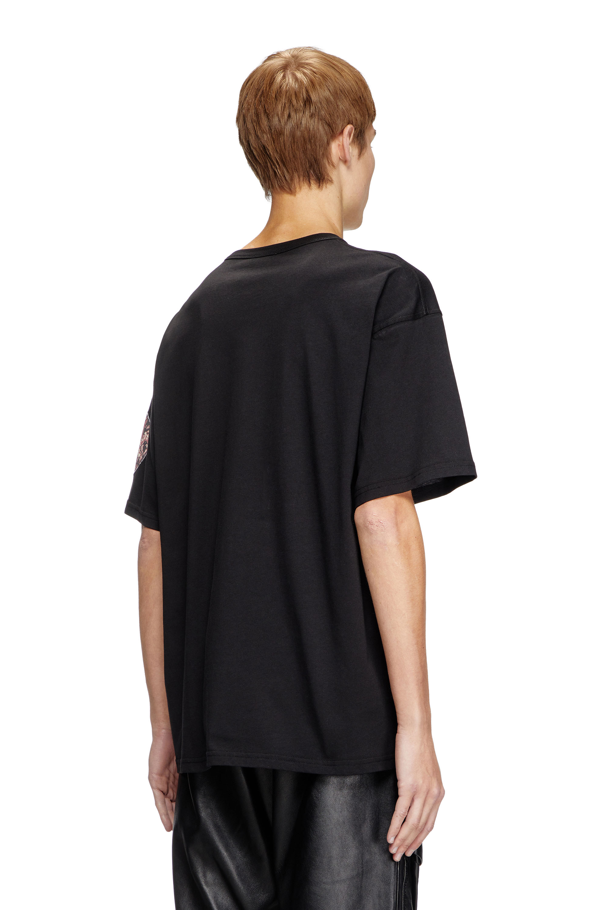 Diesel - T-BOXT-R22, Man's T-shirt with large gabardine patch logo in Black - 4