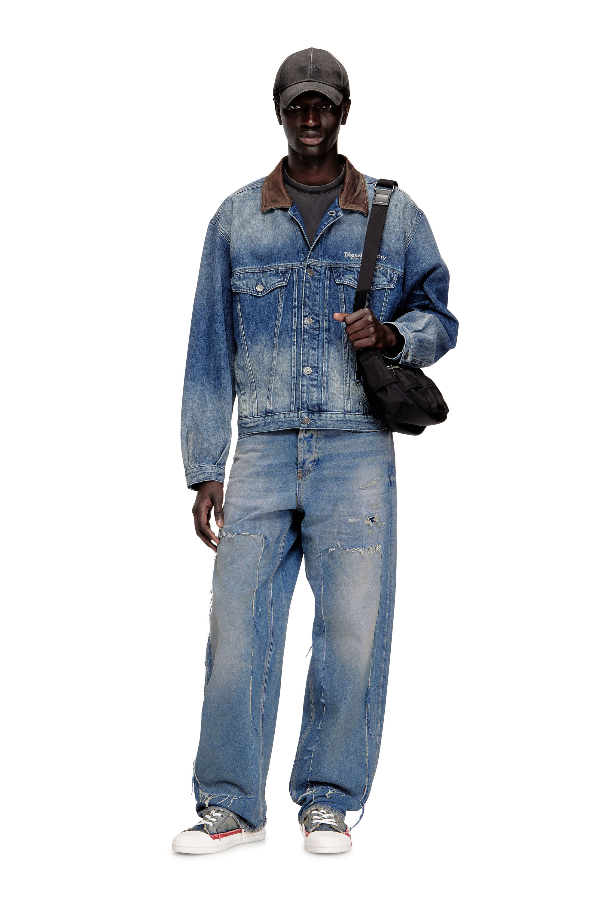 Diesel - D-DENVER-S1, Unisex's Denim trucker jacket with contrast leather trims in Blue - 2