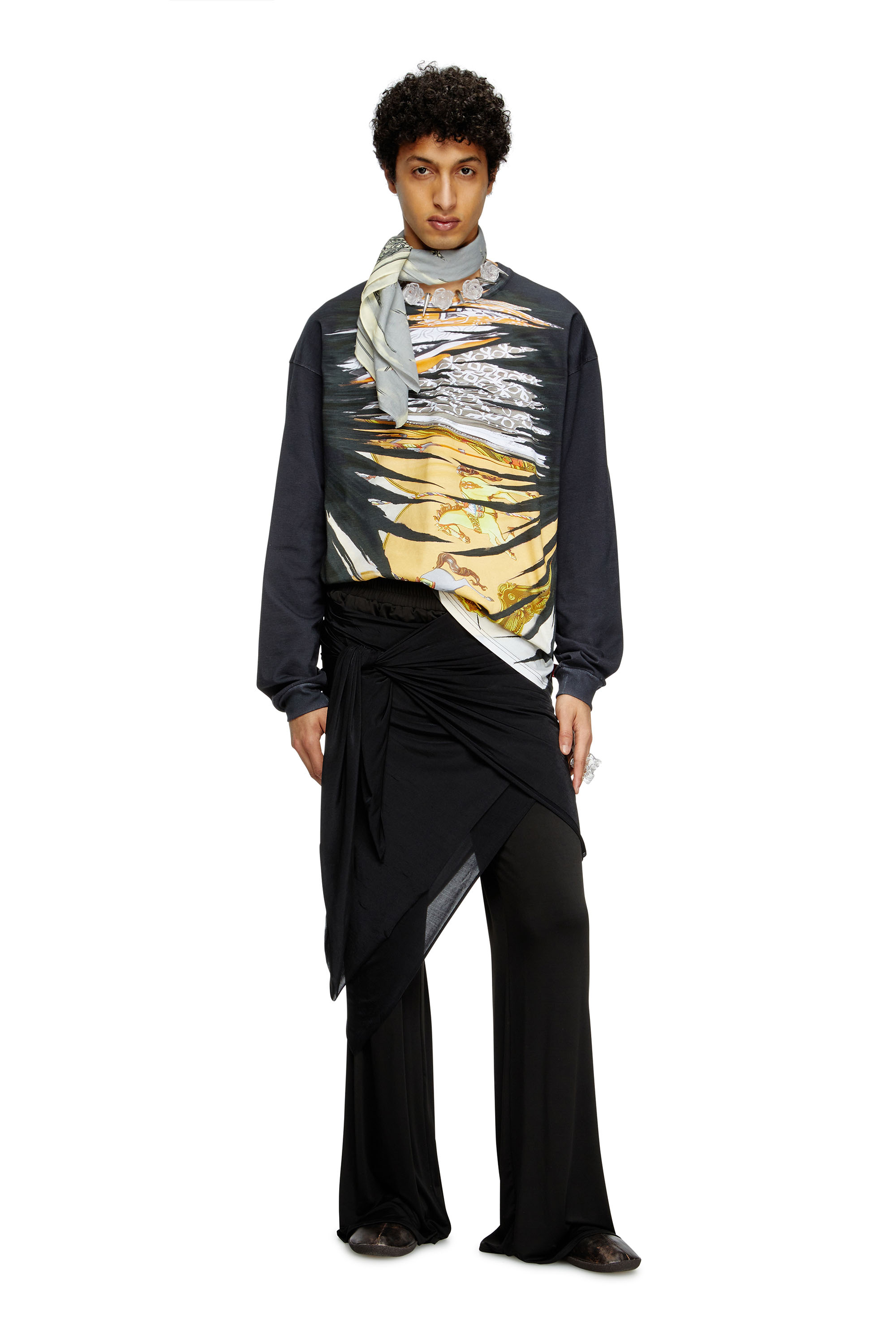 Diesel - T-BOXT-LS-R2, Man's Long-sleeve T-shirt with bandana print in Black/Yellow - 1