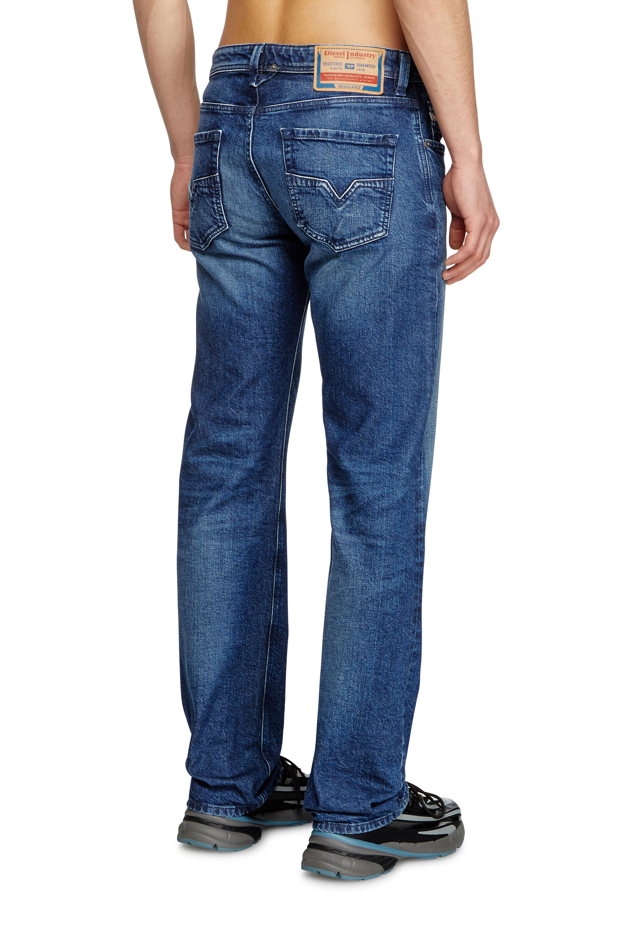 Diesel - Man's Regular Jeans 1985 Larkee 09L51, Dark Blue - 4